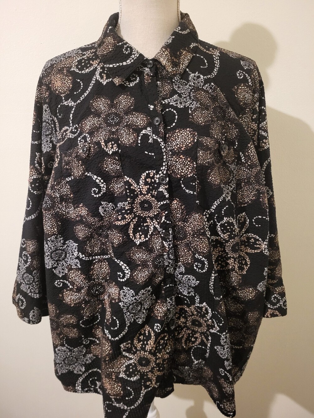 Croft & Barrow Tailored Button-Down Shirt Black Whimsy Floral Paisley Cotton